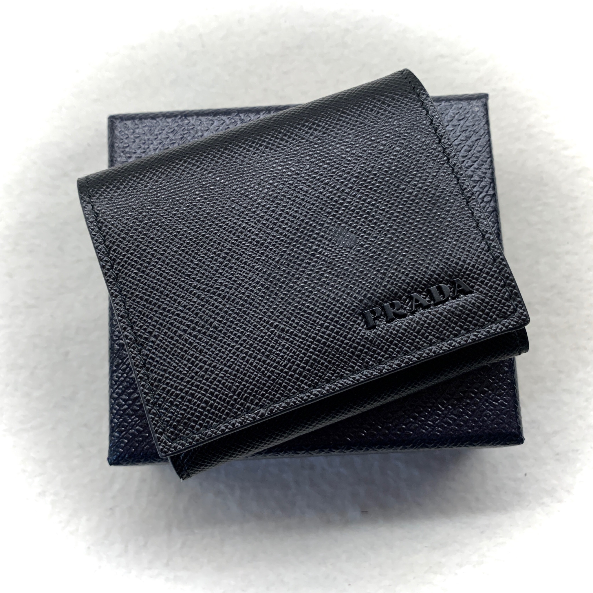 PRADA SAFFIANOバイカラーコインケース2MM935【NERO】 人気トレンド