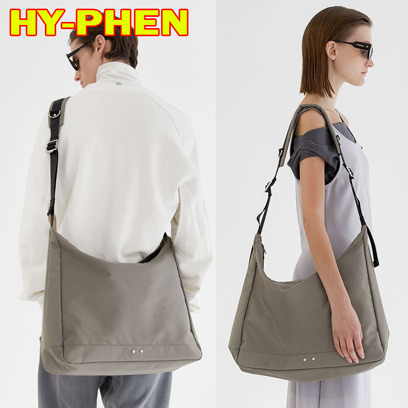 韓国発【 HY-PHEN 】NYLON BIG MESSENGER BAG (beige) unisex