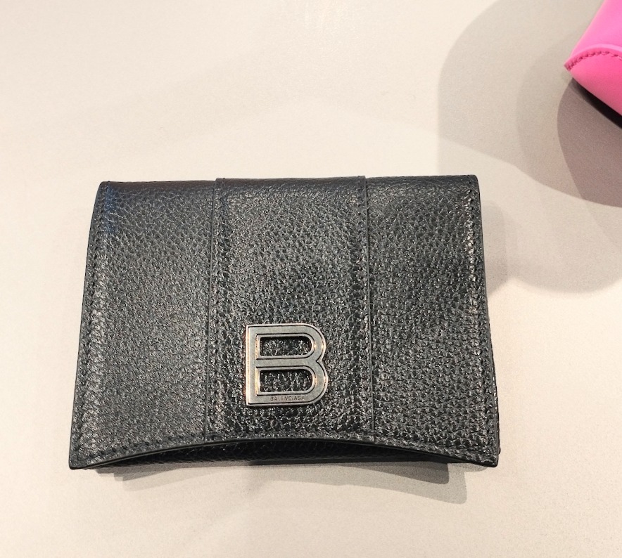 【BALENCIAGA】HOURGRASS グレインレザーカードホルダー