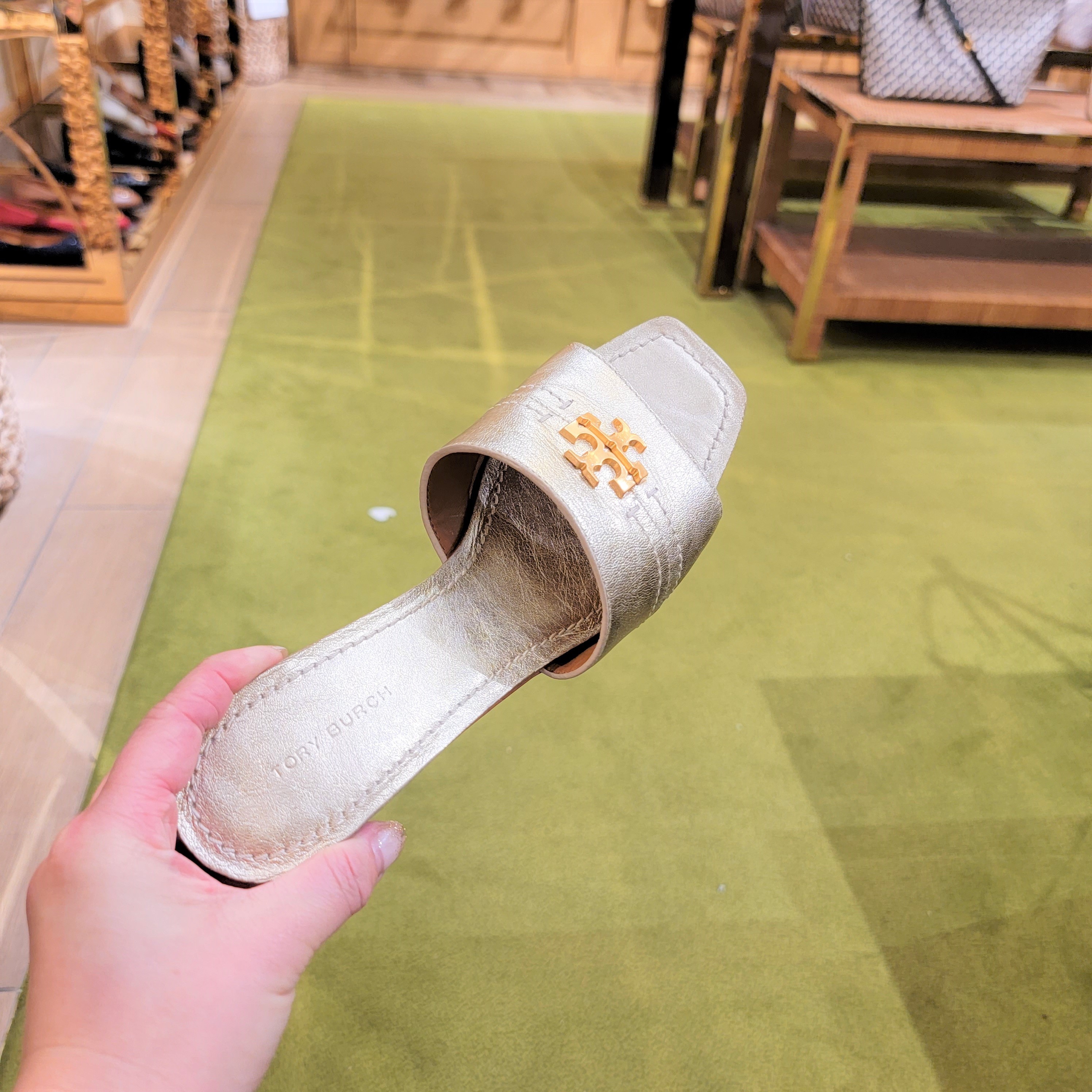 【TORY BURCH】EVERY KITTEN HEEL ☆大人のサンダル ☆ キレイめ TORY BURCH】EVERY KITTEN HEEL ☆大人のサンダル ☆ キレイめ
