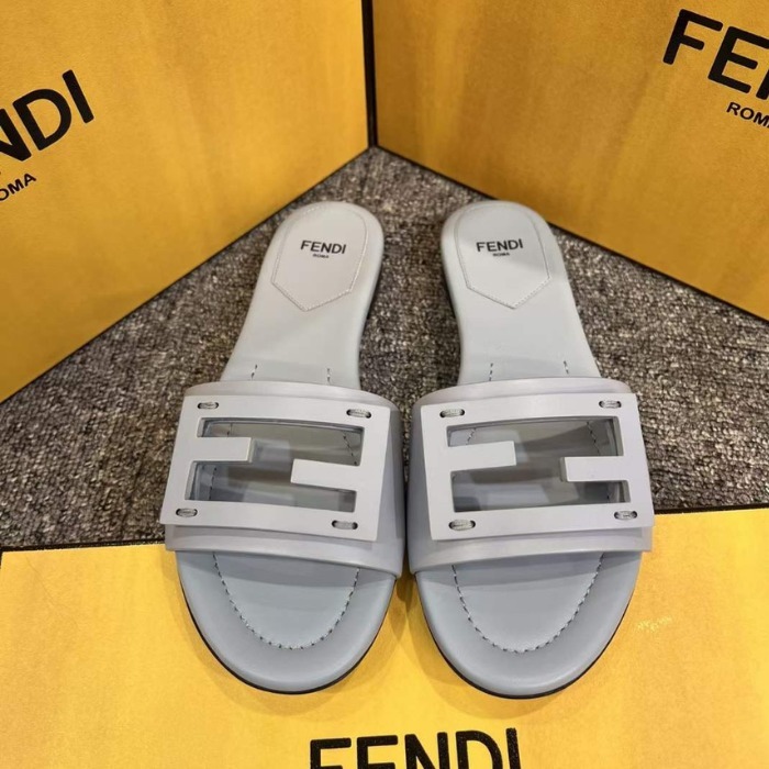 ★FENDI★FFバゲットバックルミュール