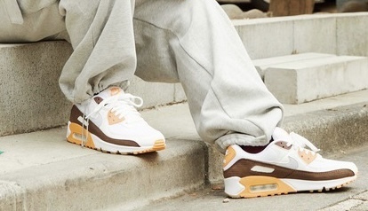 NIKE】AIR MAX 90 SE ホワイト×ブラウン コーデュロイ (Nike
