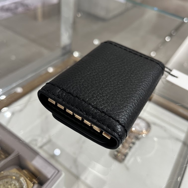 即発 アウトレットMARC JACOBS 6連 キーケース S103L01SP21 即発 アウトレットMARC JACOBS 6連 キーケース S103L01SP21