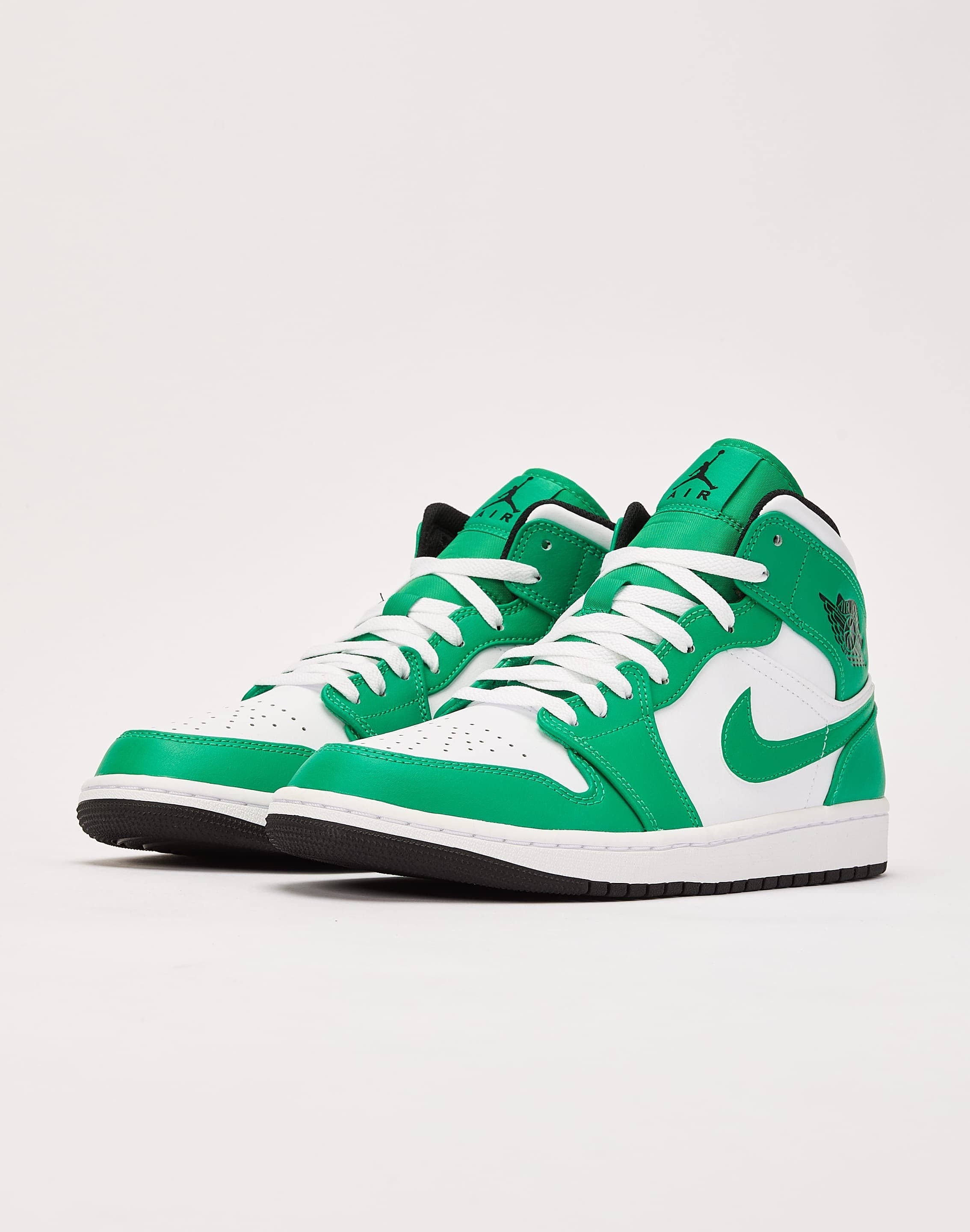Nike ☆ Air Jordan 1 Mid ‘Lucky Green’