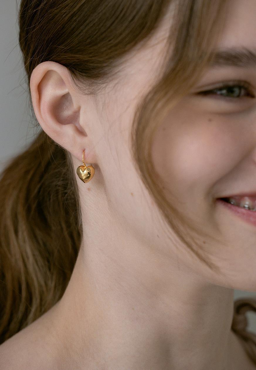 【TATIANA】Heart Imprint Hook Earring EC1992〜ピアス★2023春 TATIANA】(Silver925) Heart Imprint Hook Earring ピアス