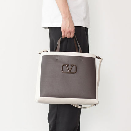 VALENTINO Totes Plain Leather Logo Totes