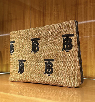 パリ Burberry(バーバリー) バッグ・カバン(レディース) - 海外通販のBUYMA
