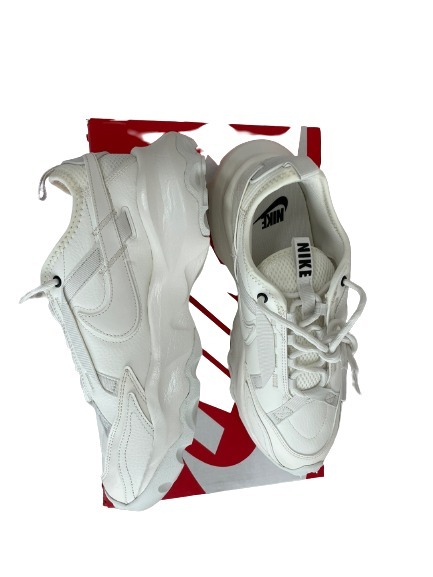 大人気 [NIKE] ★WMNS TC 7900★ SUMMIT WHITE ★ 手元在庫あり 大人気 [NIKE] ☆WMNS TC 7900☆ SUMMIT WHITE ☆ 手元在庫あり