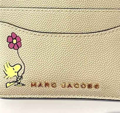 Marc Jacobs x Peanuts スヌーピー カードケース 関税送料込 Marc Jacobs 2つ折り財布 スヌーピー カードケース 関税送料込