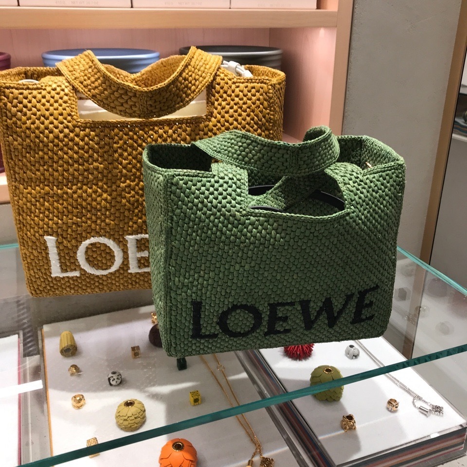 限定生産【LOEWE】フォント トート スモール（ラフィア） ☆4色
