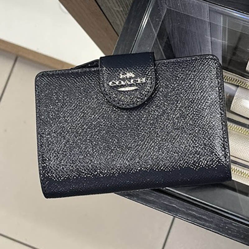 即発 アウトレット COACH レディース 二つ折り財布 CF233 SVBHP