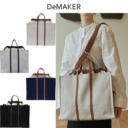 DeMAKER Shoulder Bags Unisex Street Style Elegant Style Logo Shoulder Bags