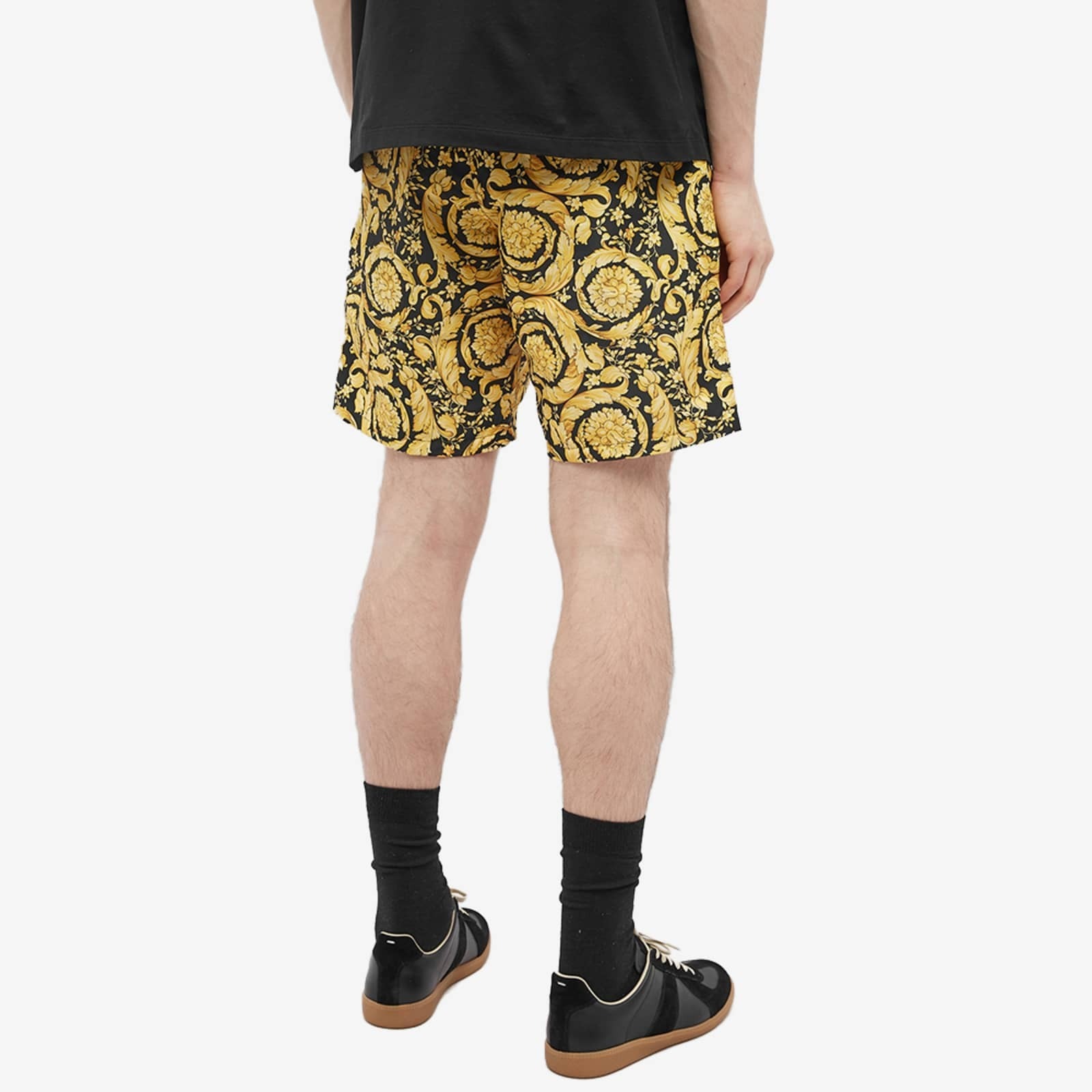 国内発送】VERSACE 総柄 バロック スイム ショーツ 水着