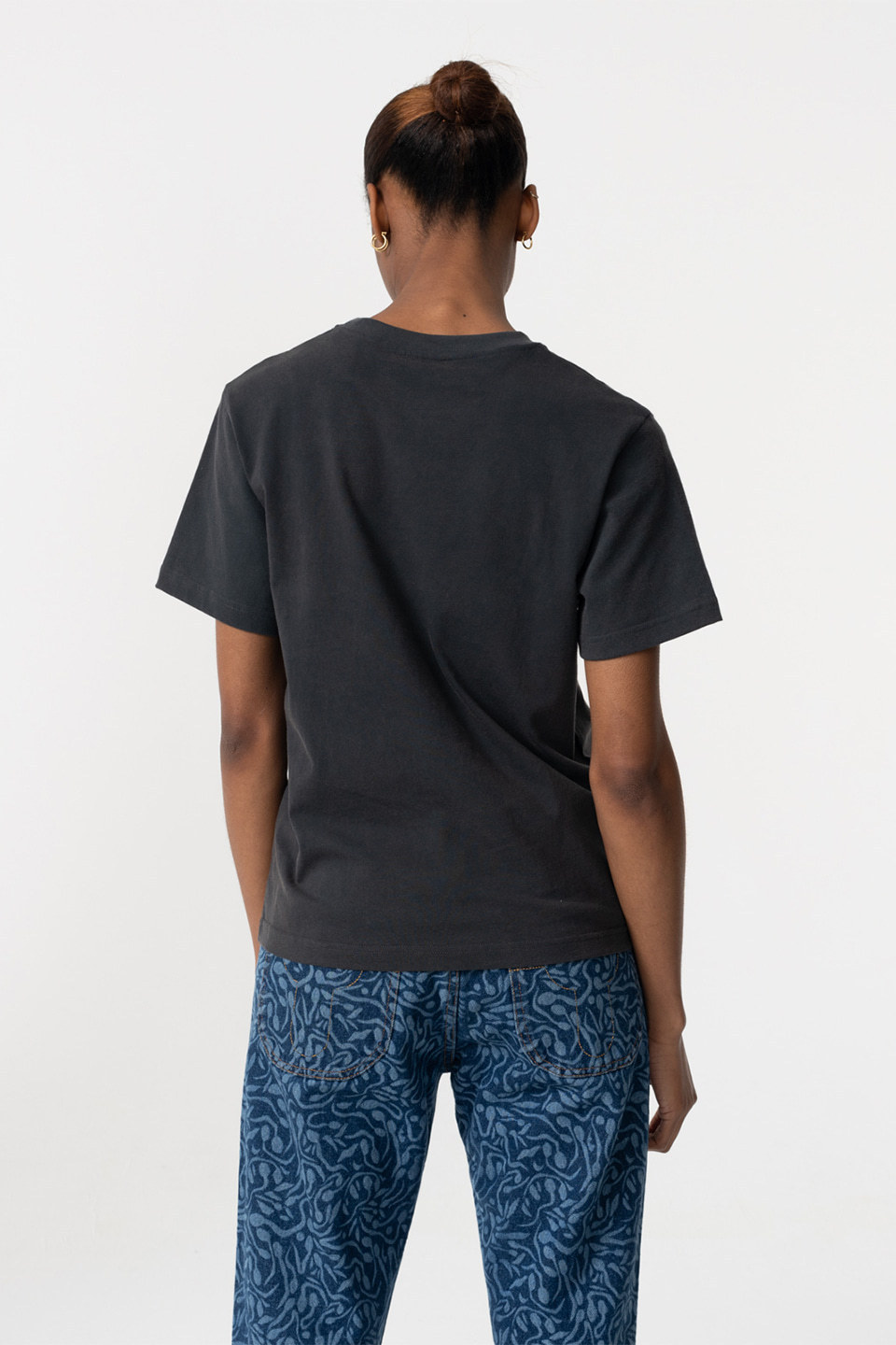 【CARNE BOLLENTE】 PUSSY PEONY / Washed Black