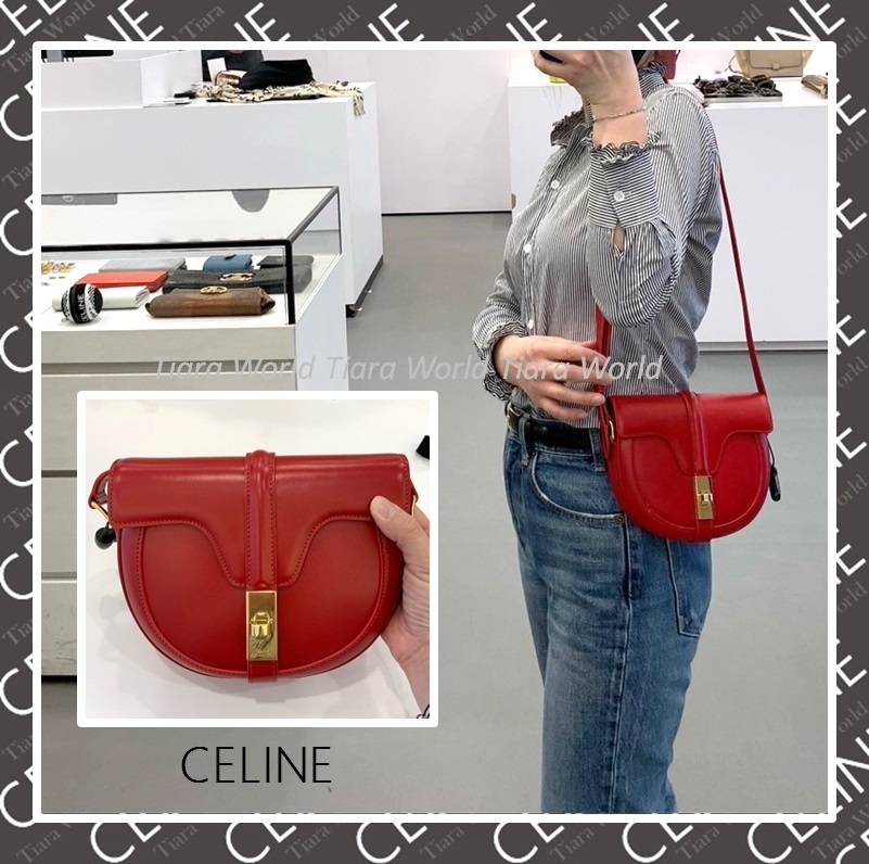 CELINE■スモール ブザス 16(セーズ) カーフスキン バッグ RED