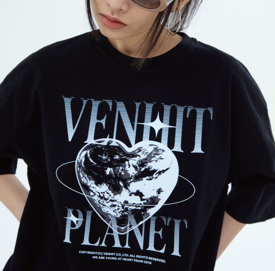 VENHIT★韓国★大人気★男女兼用★BLACK PLANET オービス 半袖T VENHIT☆韓国☆大人気☆男女兼用☆BLACK PLANET オービス 半袖T
