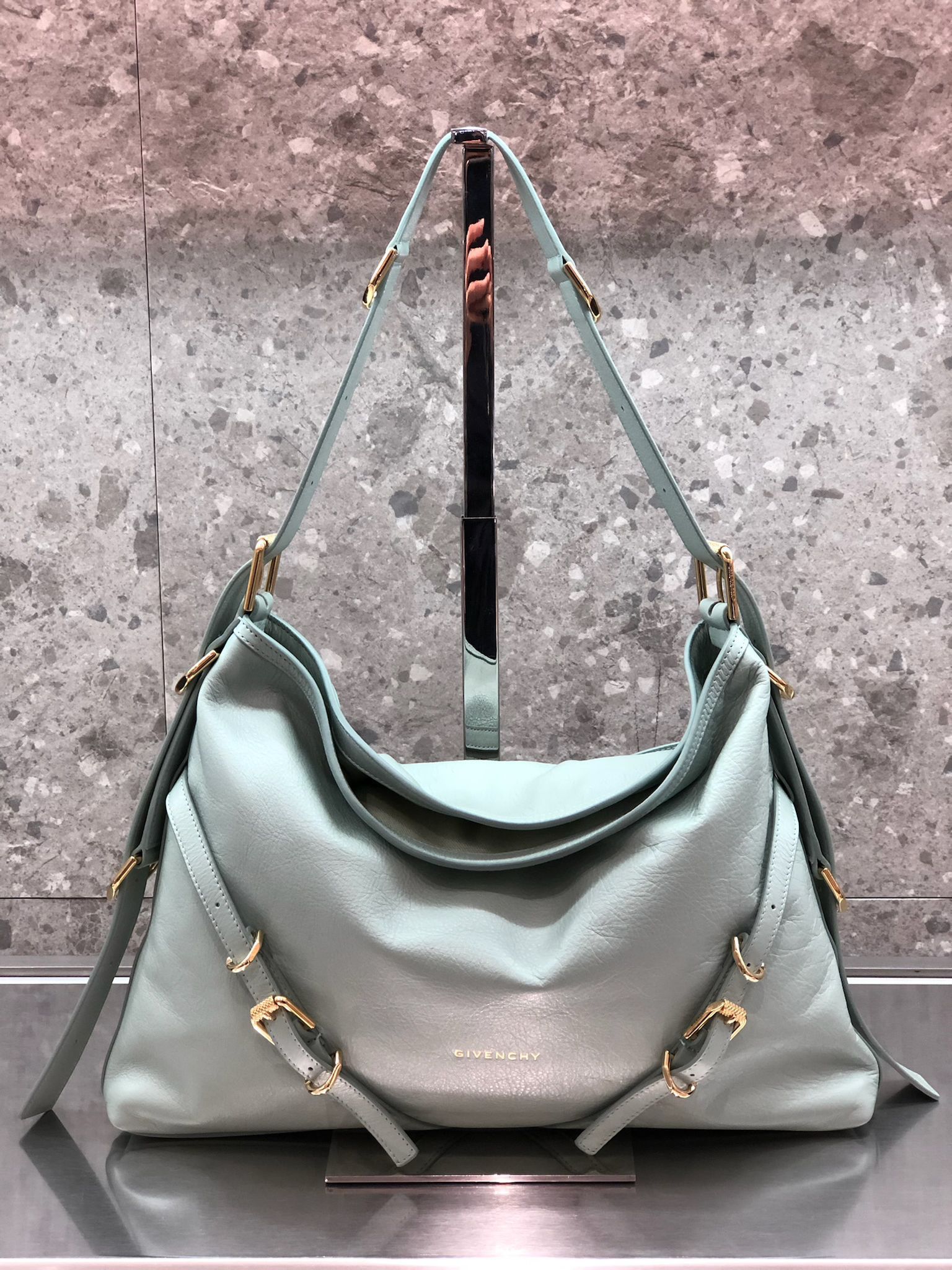 【GIVENCHY】23SS ヴォワイユーバッグ ミディアム