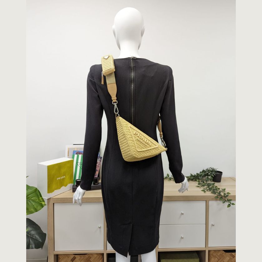 6万取引突破★UPS速達便【PRADA】1BH192 2DKV_ショルダーバッグ 6万取引突破☆UPS速達便利用！【PRADA☆プラダ】バッグ (PRADA