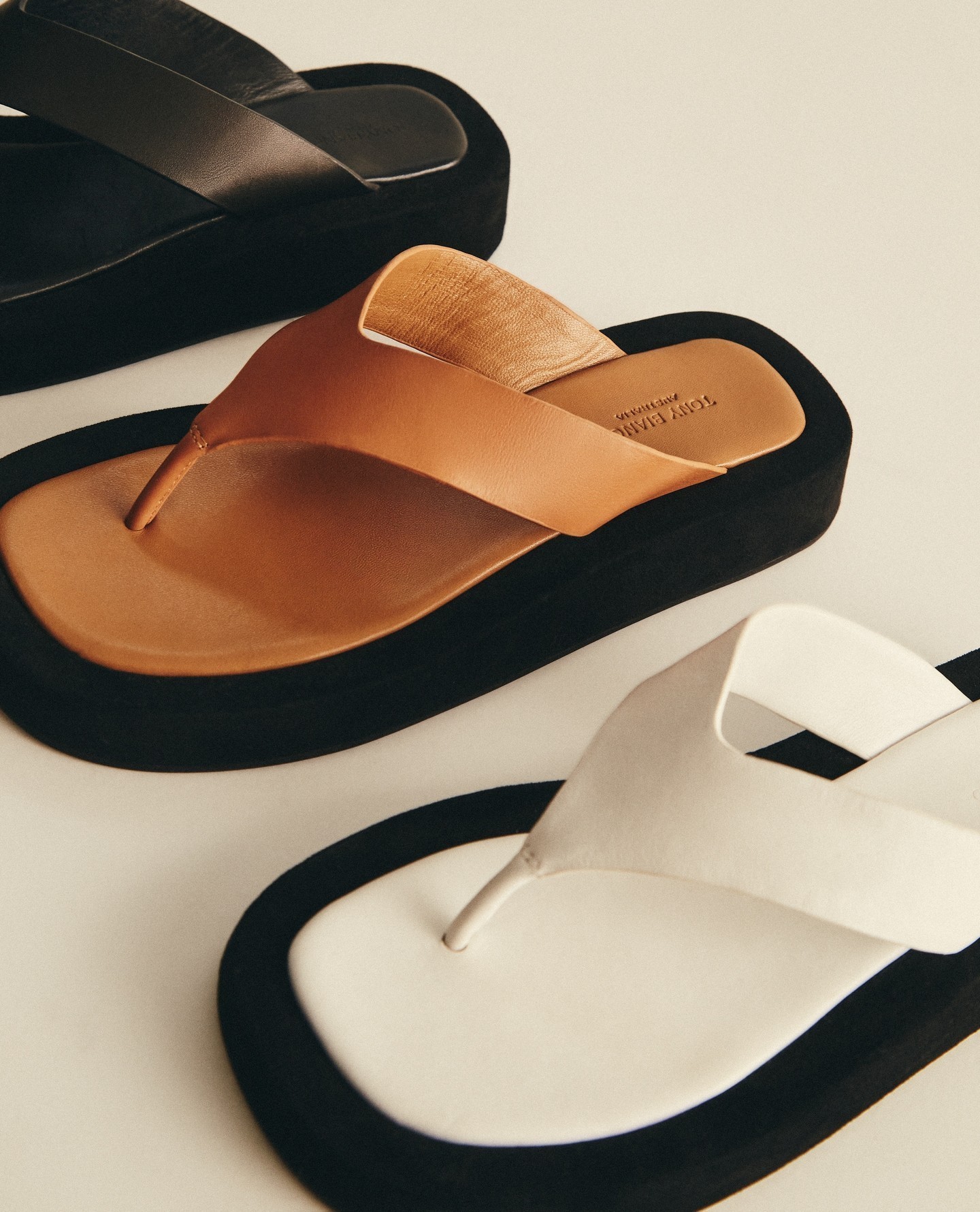 ★Tony Bianco★IVES プラットフォーム 厚底サンダル 3.5cm