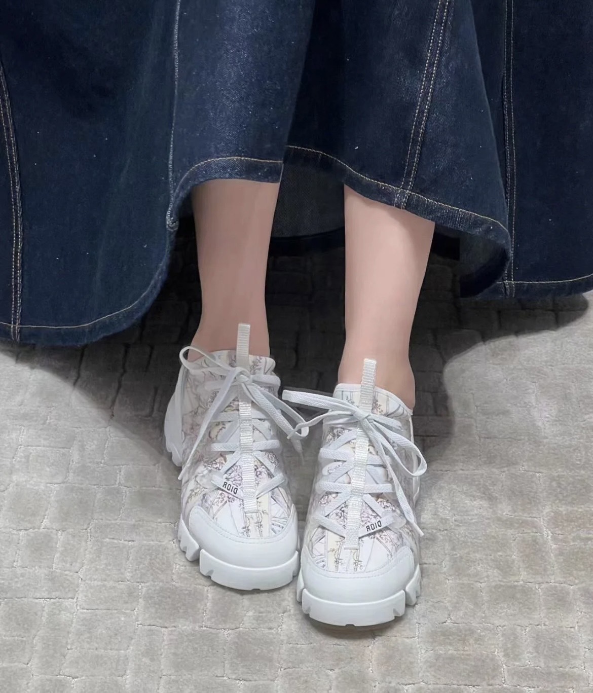 【シックなカラーが洗練された足元に♡】DIOR スニーカー DIOR | スニーカー |メンズ｜ディオール公式オンラインブティック