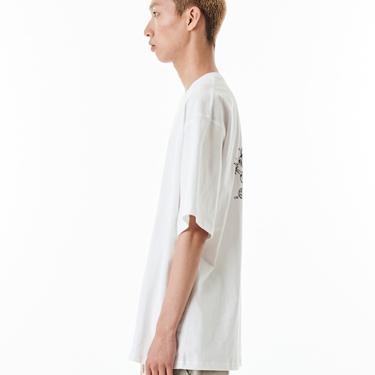 ★OY★BOTANIST JOURNAL LOGO T-WHITE★正規品/韓国直送料込 ☆OY☆BOTANIST JOURNAL LOGO T-WHITE☆正規品/韓国直送料込 (OY