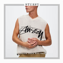 【STUSSY】Smooth Stock Knit Vest-Cream- ロゴ入りニットベスト