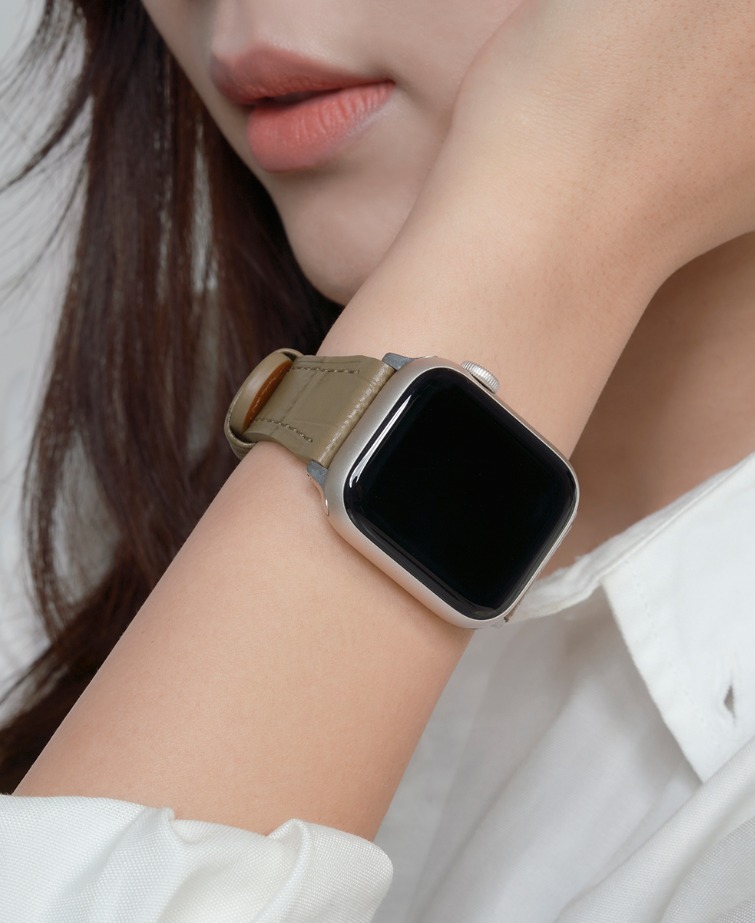 【LLOYD】Crocker Pattern Leather Apple Watch Strap