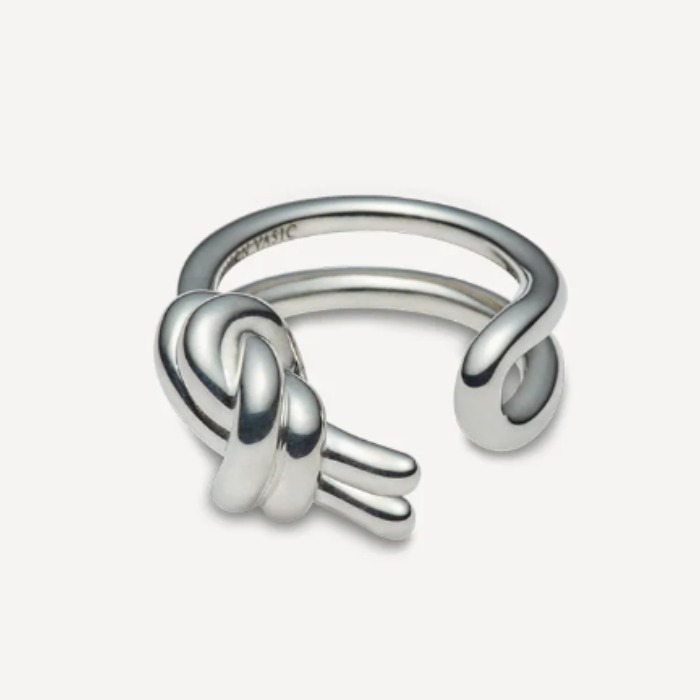 ◆国内発送【VASIC】Knot Ring 結び目モチーフリング Giftにも♪ Knot Ring, シルバー – VASIC ヴァジック日本公式サイト