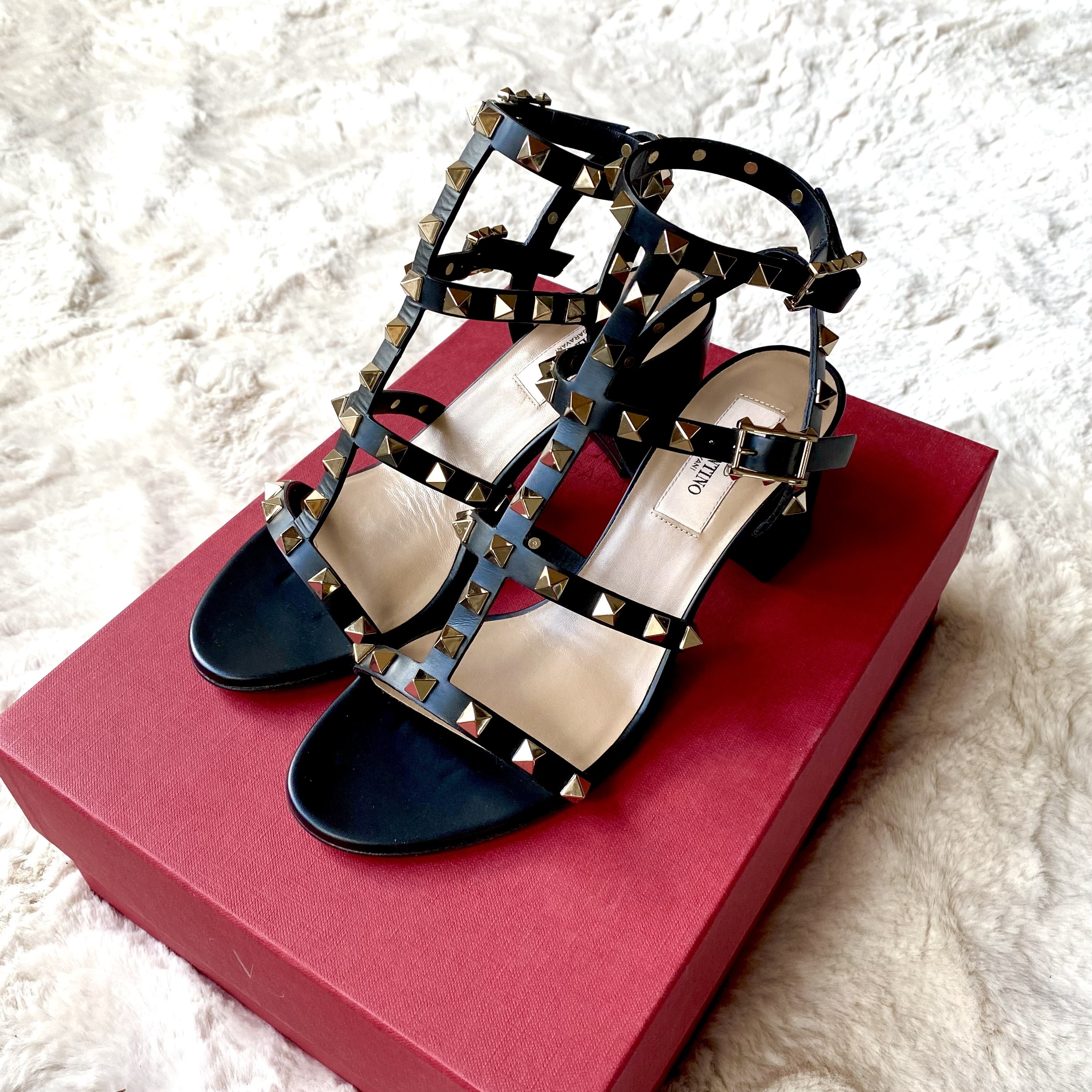 【VALENTINO】ROCKSTUD ロックスタッズ ストラップサンダル