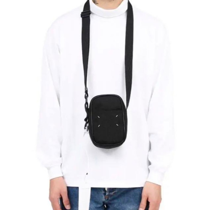 国内発 すぐ届く 大人気 マルジェラ カメラ/ショルダーバッグ Maison Margiela マルジェラ カメラバッグ 国内直営店 すぐ届く