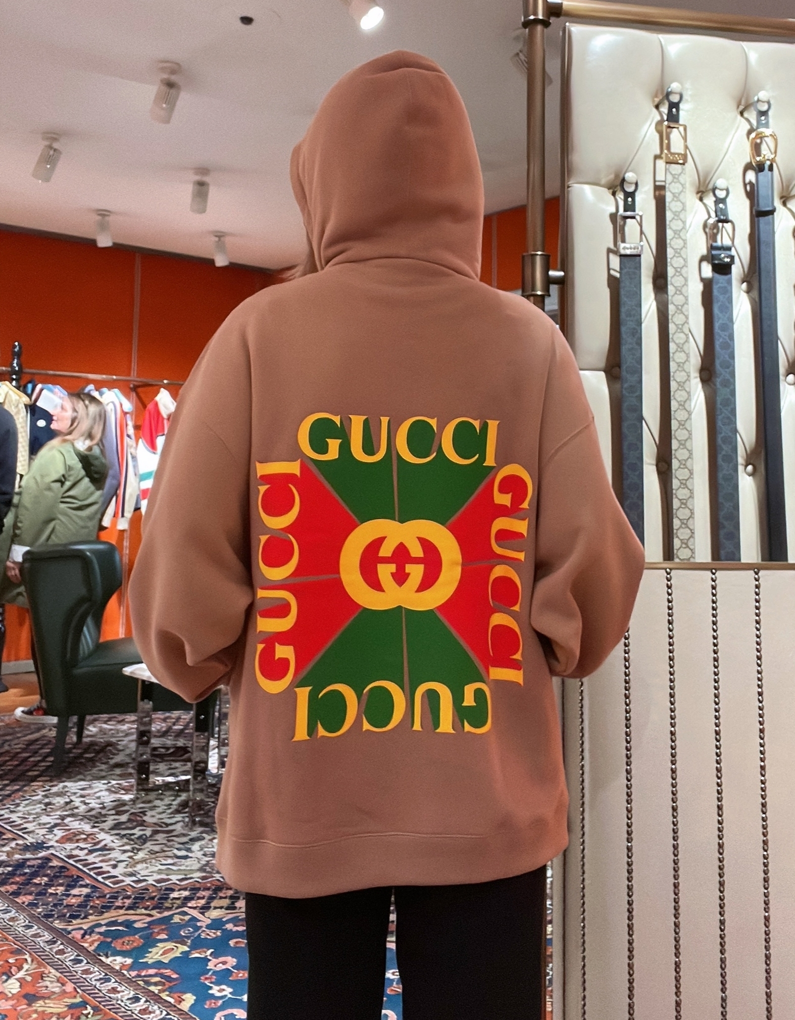 【VIPセール】GUCCI（グッチ）ロゴスウェットトップ VIPセール】GUCCI（グッチ）ロゴスウェットトップ