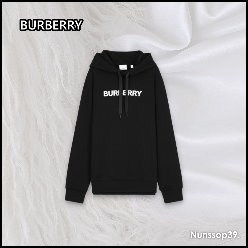 《BURBERRY》 8055318 ロゴ プリント フード Tシャツ