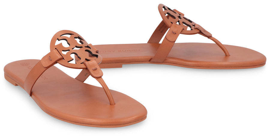 ル 年末のプロモーション SALE!! TORY BURCH タイニーミラートングサンダルレザー 靴