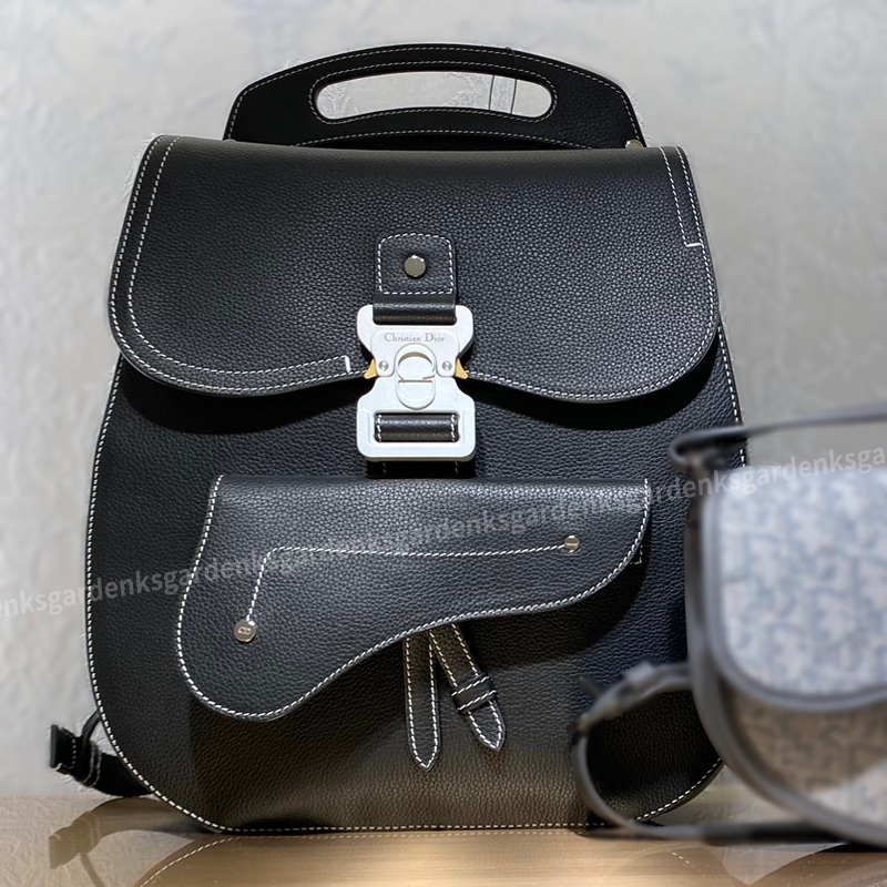 すぐ届く！DIOR SADDLE バッグ グレインドカーフスキン Christian Dior☆グレインドカーフスキン Saddle(サドル) バッグ