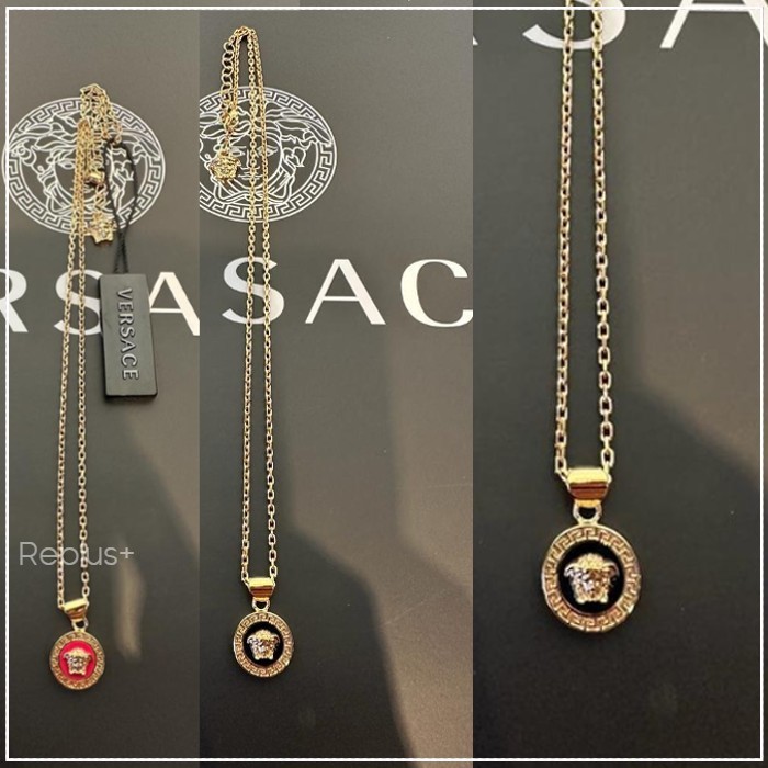【Versace】メデューサ ペンダント ネックレス グレカモチーフ