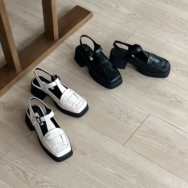 LKS-2303-006 サンダル スクエアトゥ レザー バックル 厚底