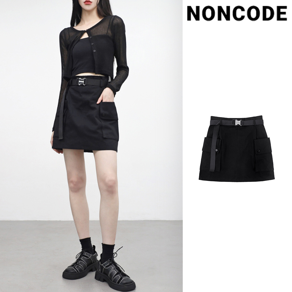 【NONCODE】Rivet buckled cargo skirt