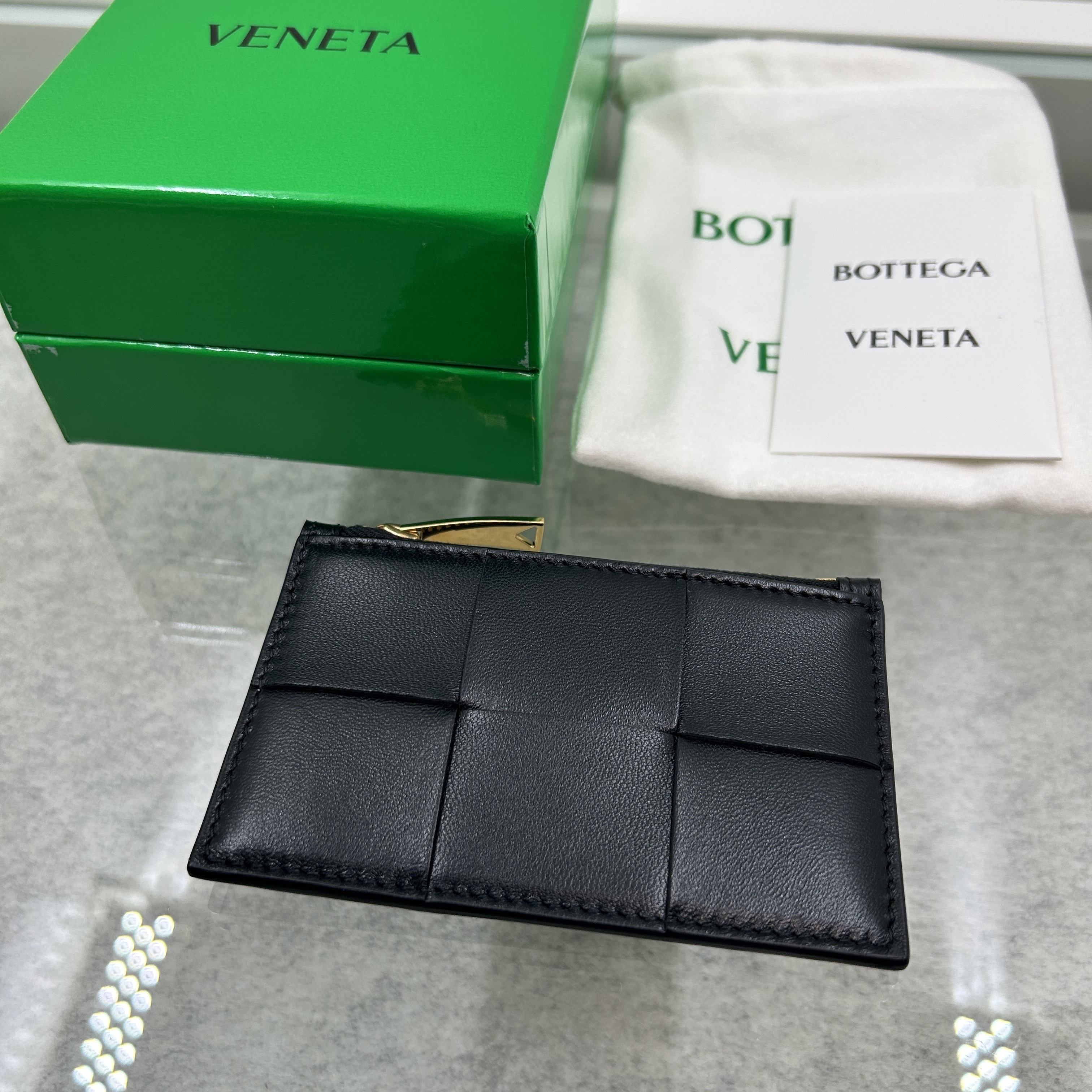 ボッテガヴェネタ】カセット ファスナーカードケース (BOTTEGA VENETA
