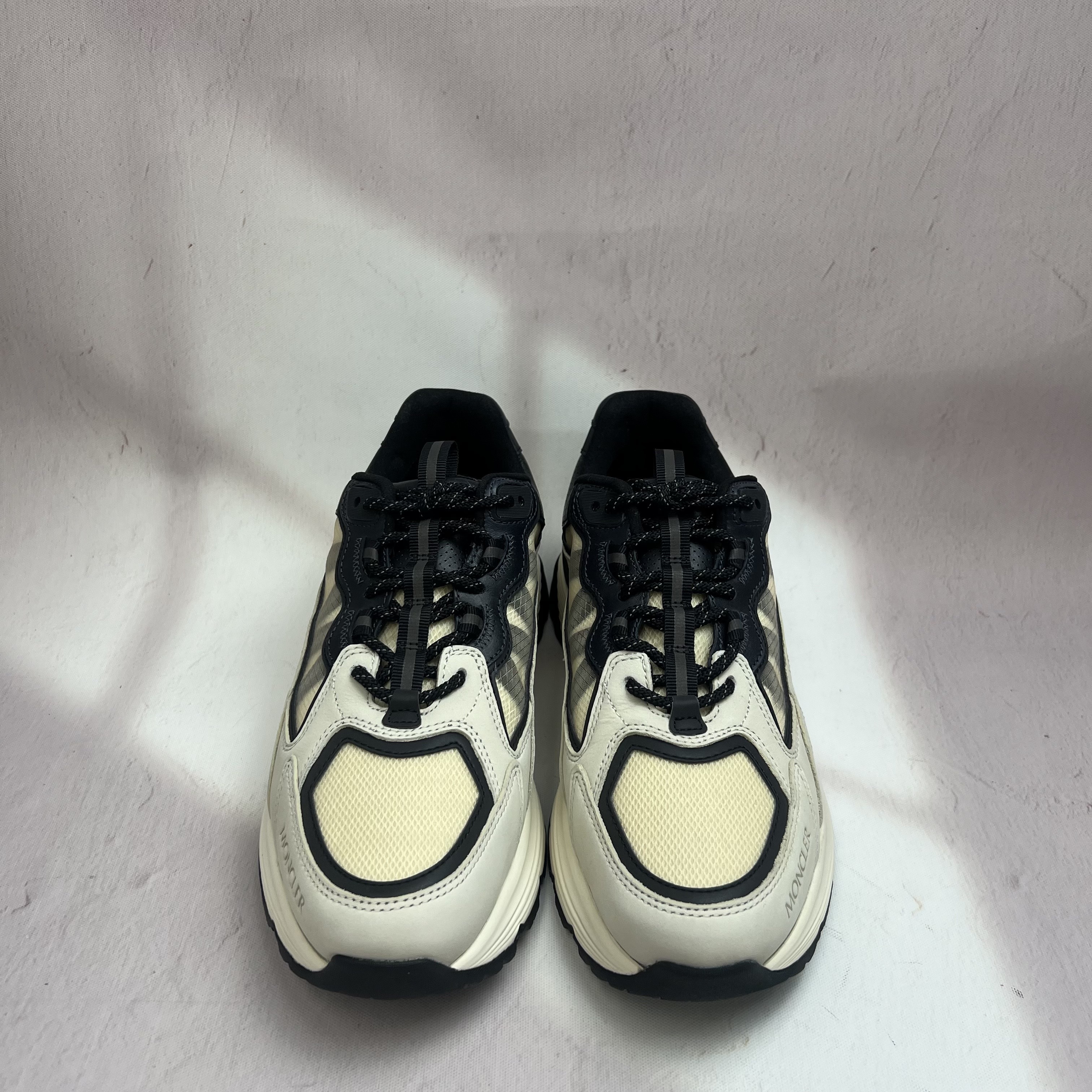 ★人気★【MONCLER】★Lite Runner sneaker.s★スニーカー★ MONCLER モンクレール スニーカー LITE RUNNER ライトランナー