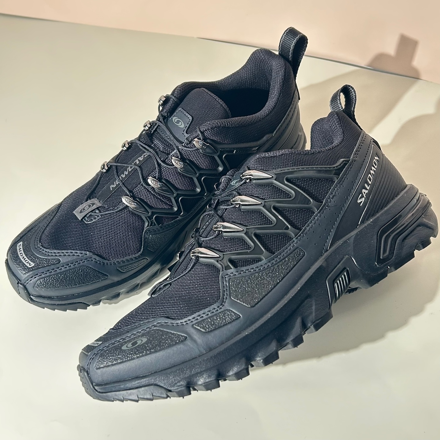SALOMON【関税/送料込】ACS + BLACK L47236600★ユニセックス★ SALOMON【関税/送料込】ACS + BLACK L47236600☆ユニセックス