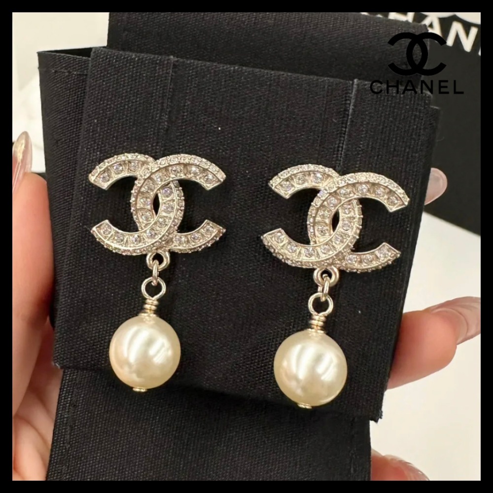 安心の国内購入【上品でシンプル可愛い♪】CHANEL☆パールピアス