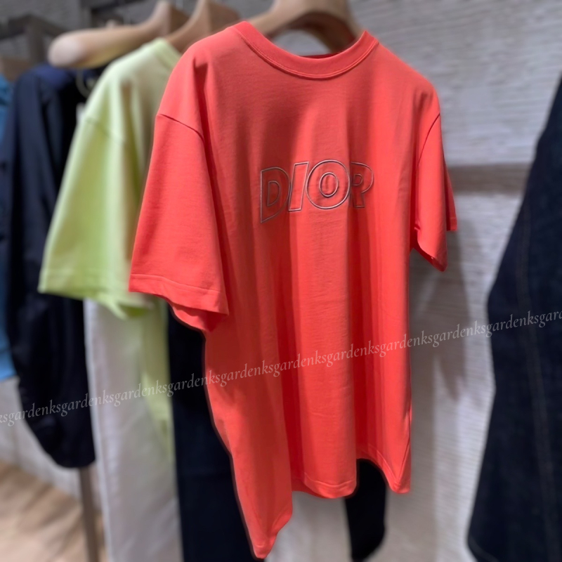 ☆リラックスコーデ☆ Dior Italic Tシャツ ニット ☆リラックスコーデ☆ Dior Italic Tシャツ ニット (Dior/T