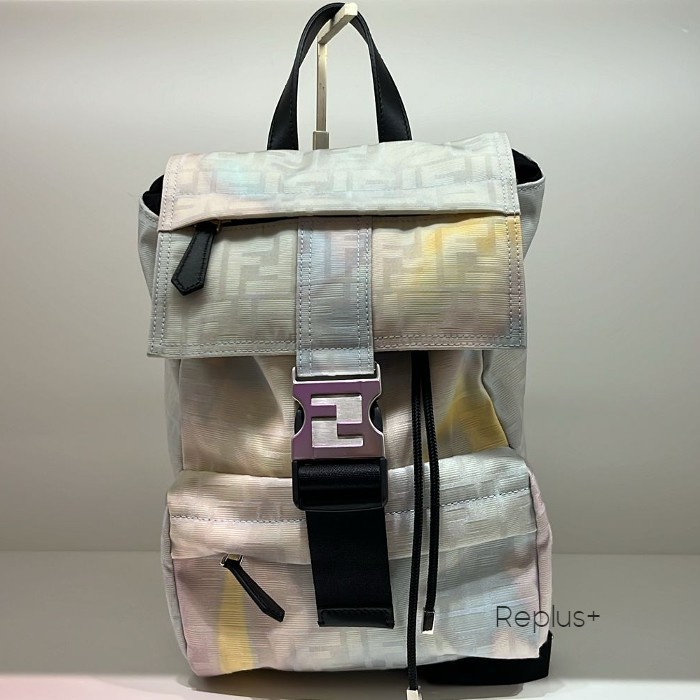 【Fendi】ネス バックパック サンライズ プリント ロゴ スモール