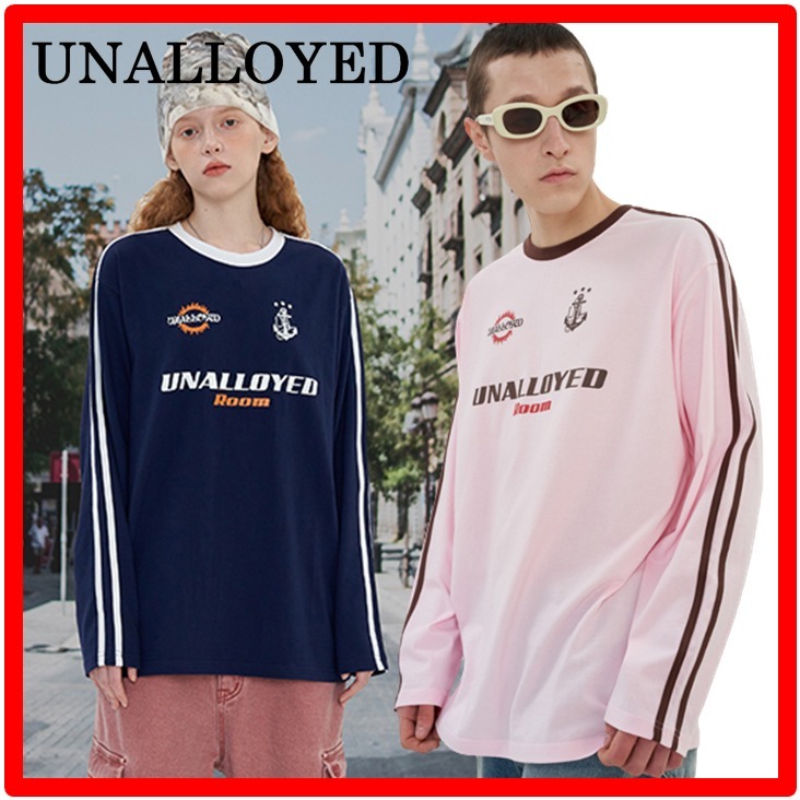 ★韓国の人気★【UNALLOYED】★LOGO FOOTBALL LSV T SHIR.T★