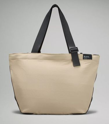 ルルレモン マルチポケット キャンバス ロゴ トートバッグ 20L | mueen
