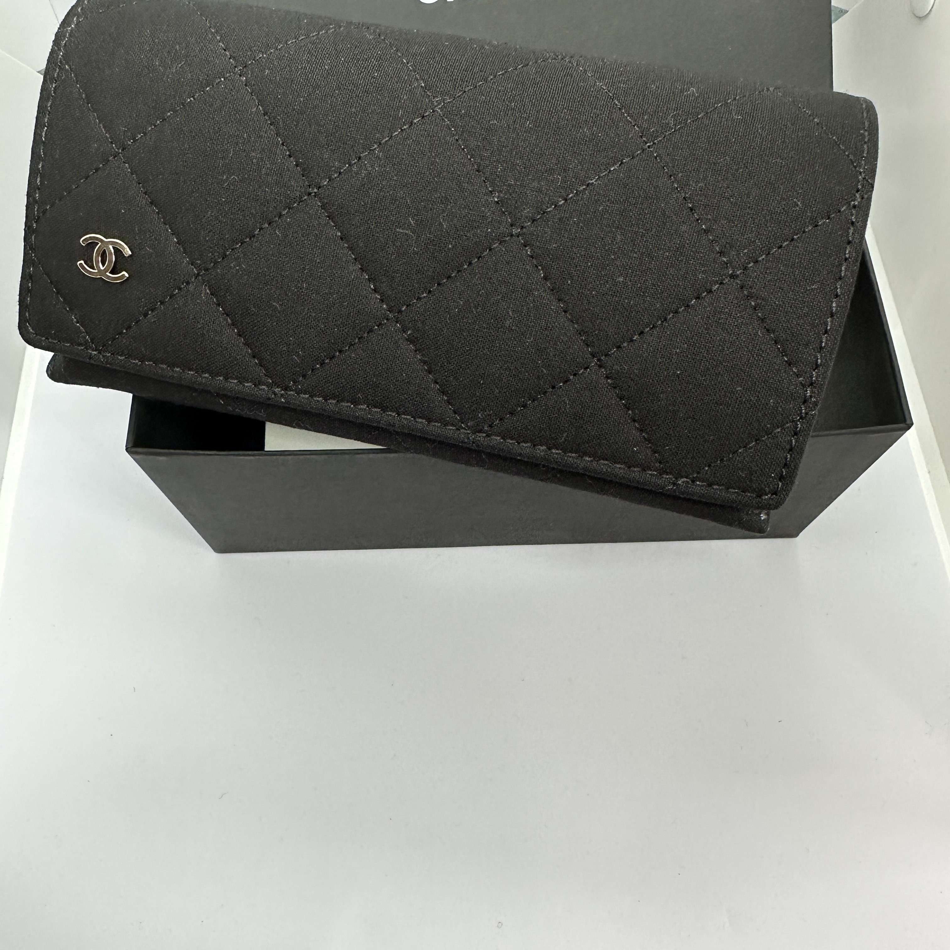 国内発送《CHANEL》 サングラス チェーン＆ロゴ スクエア