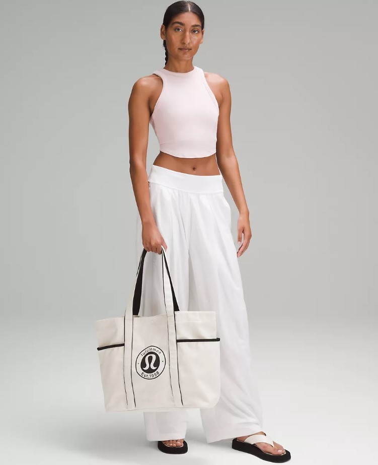 lululemon】マルチポケット キャンバス ロゴ トートバッグ 20L