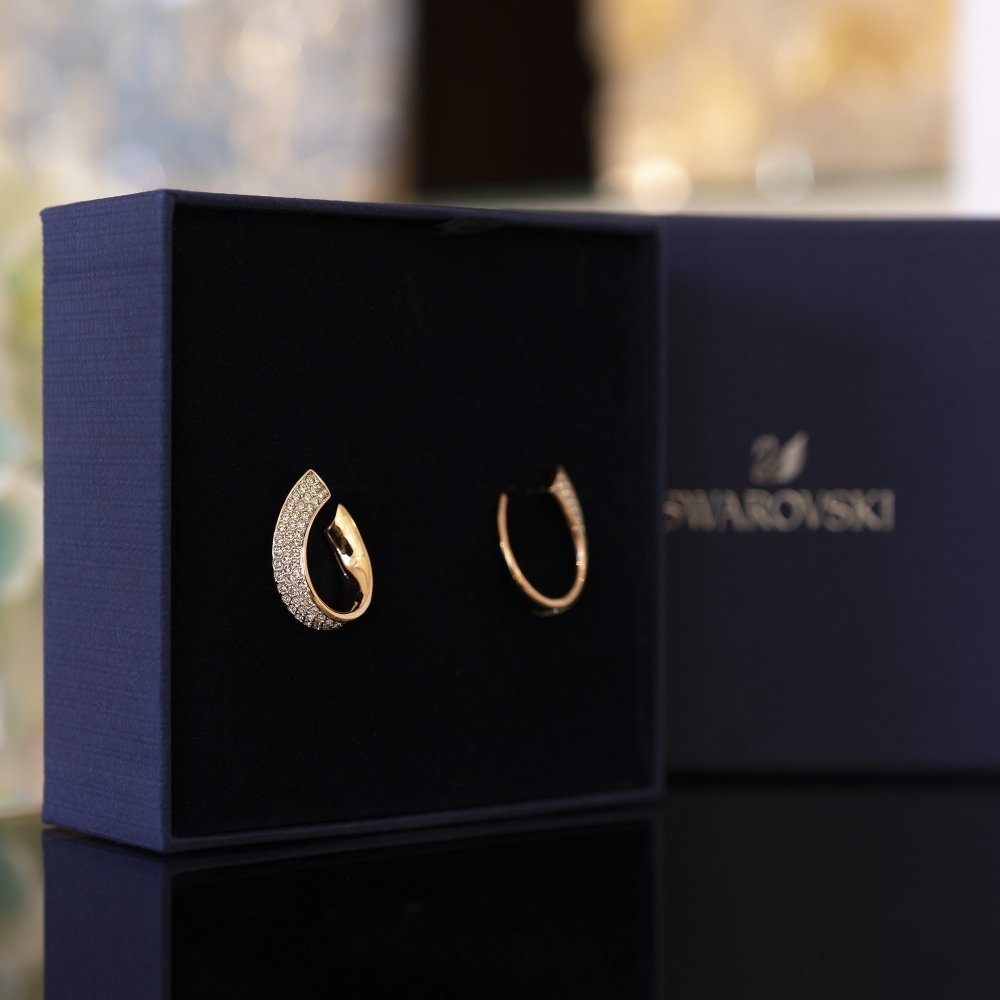 SWAROVSKI スワロフスキー Exist フープピアス ピアス