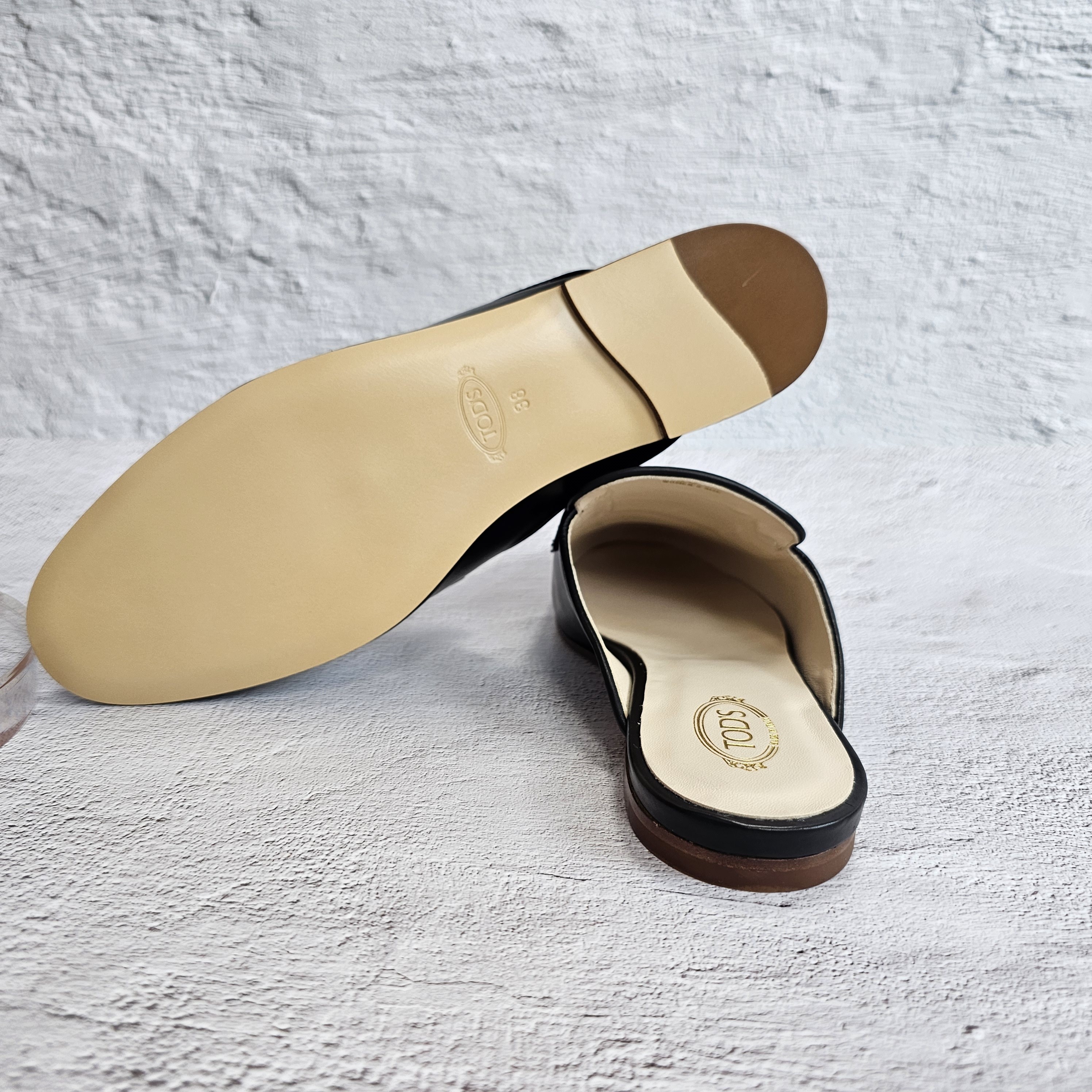★送料・関税込★TOD'S★kate leather sabot★ミュール★ 送料関税込☆TOD'S トッズ ミュール ケイト サボ レザー☆大人気