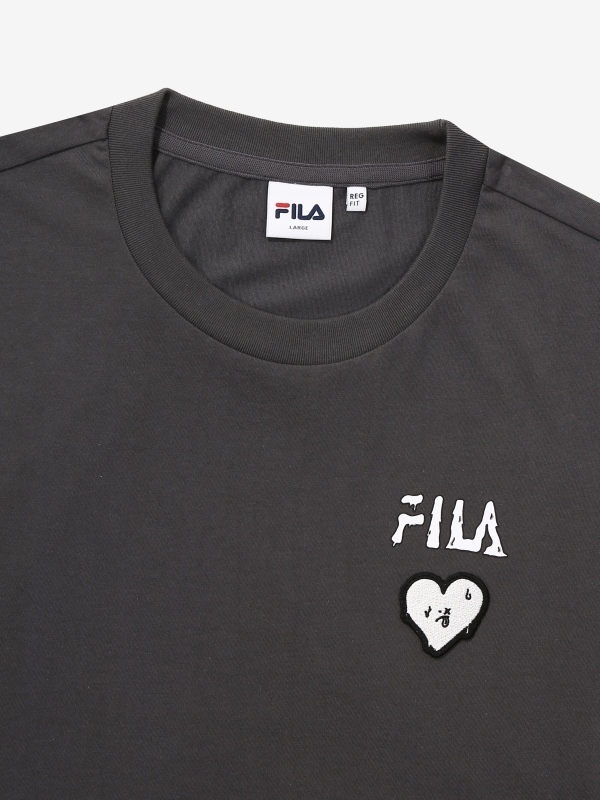 FILA(フィラ)★UNISEX_アーティストleejinハートロゴTシャツ_3色 FILA(フィラ)☆UNISEX_アーティストleejinハートロゴTシャツ_3色